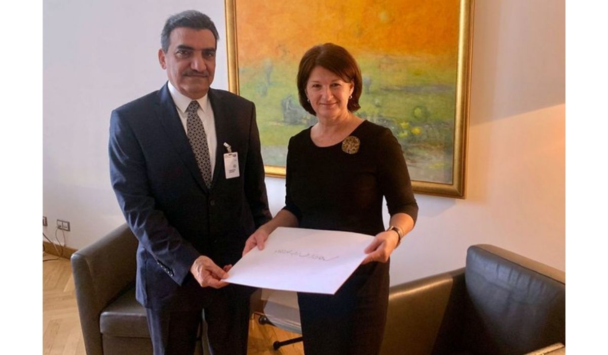 FM of Latvia receives copy of credentials from Qatar Envoy